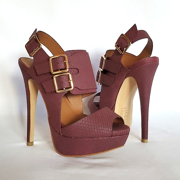 Shoe Dazzle Shoes - Shoedazzle | Beau & Ashe | Chyral muave/red pumps